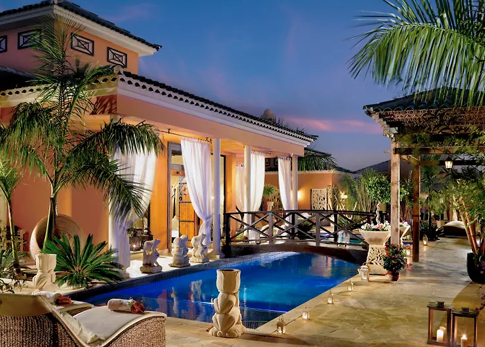 Royal Garden Villas, Luxury Hotel